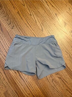 Athleta Girl Record Breaker Gray Shorts 3” Size L/12